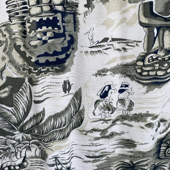 Men’s Vintage Hawaiian shirt - Picture 6 of 6